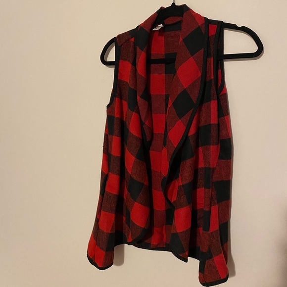 NWOT buffalo plaid vest - Picture 2 of 2